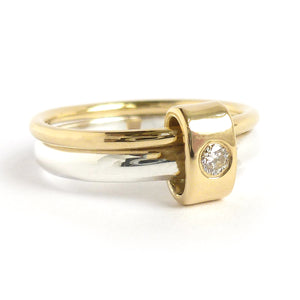 Contemporary jewellery engagement ring. Remodelling commissioning.