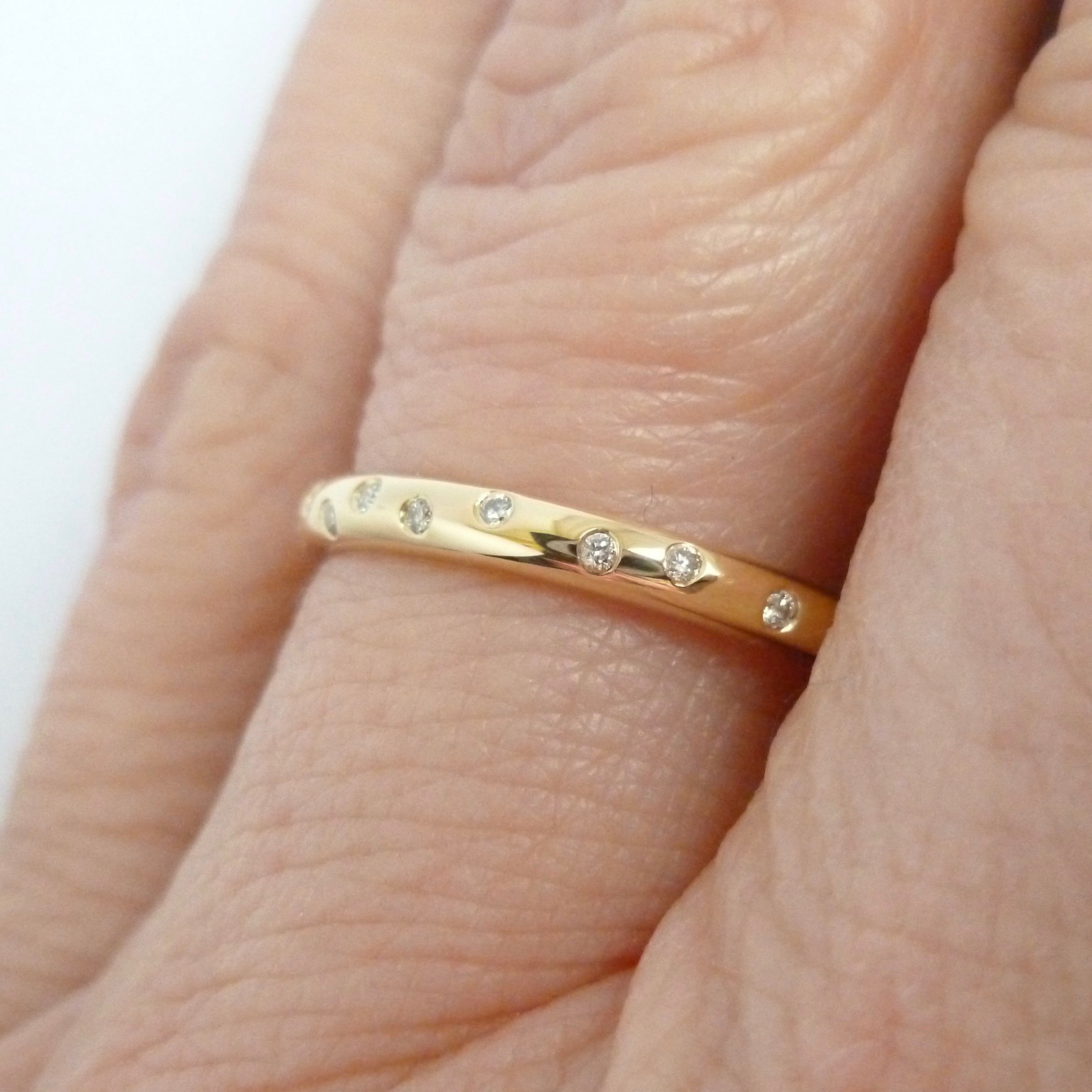 18ct gold and diamond ring - contemporary and unique handmade