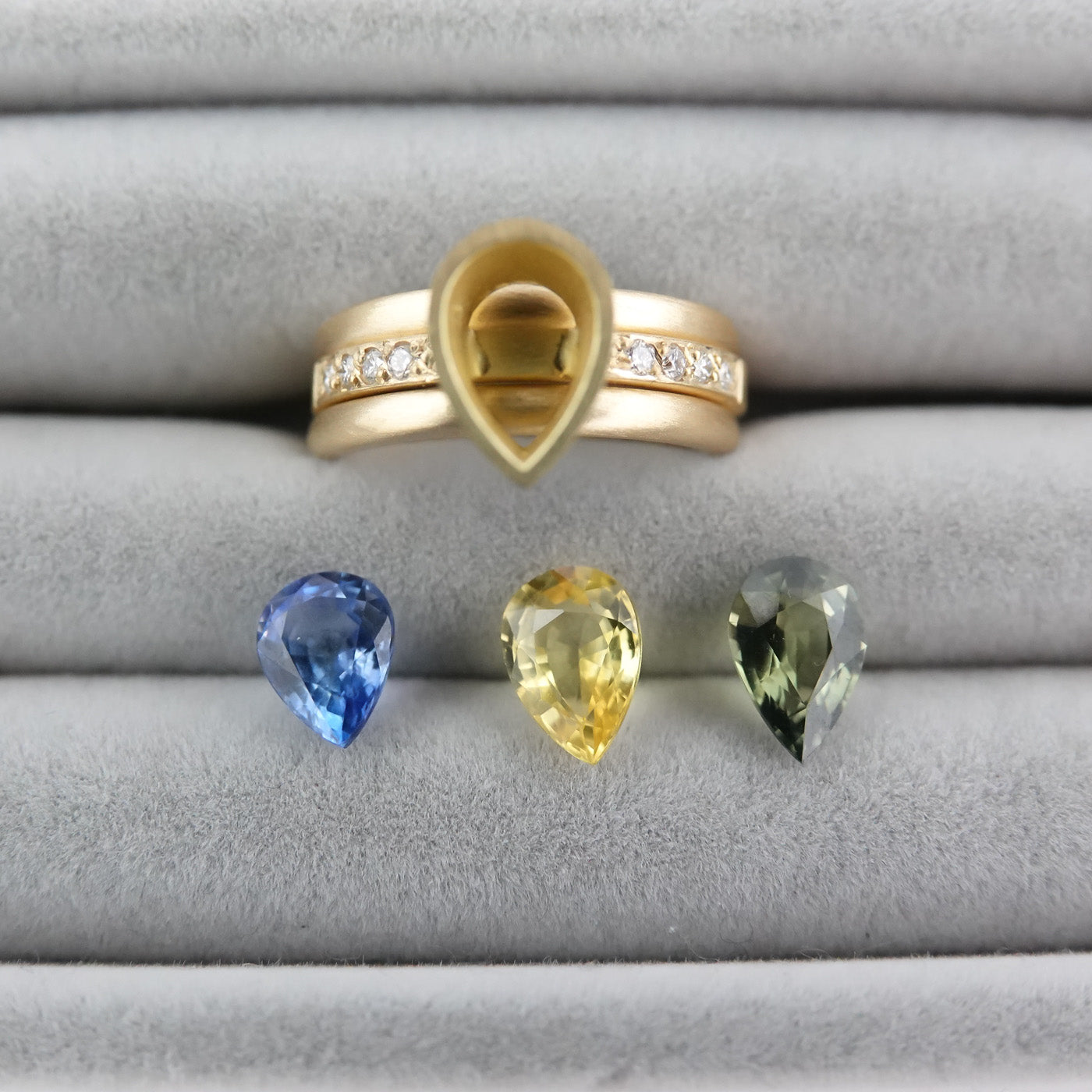 Bespoke gold jewellery store