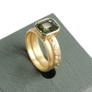 Bespoke contemporary handmade unique and beautiful green sapphire 18ct gold double band ring Sue Lane