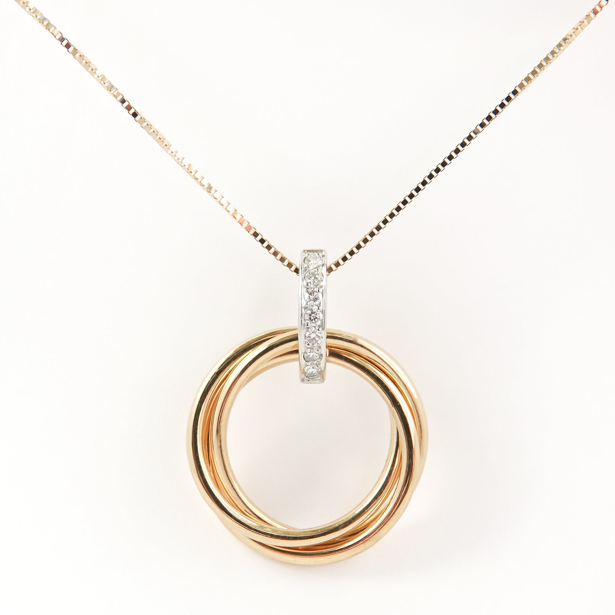 Contemporary Russian style 18ct gold and platinum necklace with diamonds