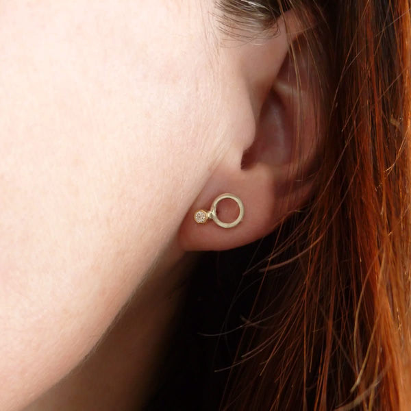 Contemporary bespoke white and yellow gold earrings, modern handmade by jeweller designer Sue Lane 