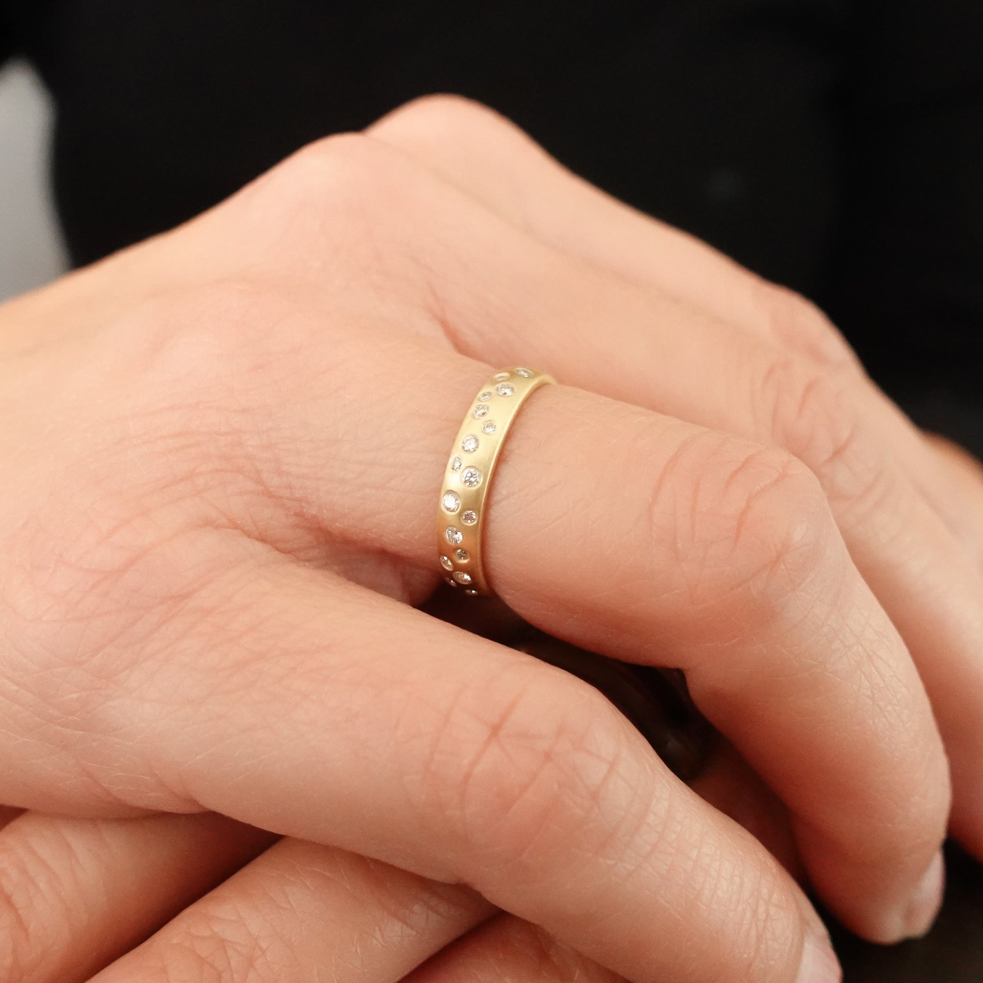 Wedding bands 18ct yellow gold cheap