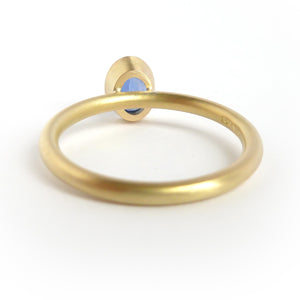 Contemporary bespoke 18ct 18k gold ring oval blue sapphire Sue Lane 