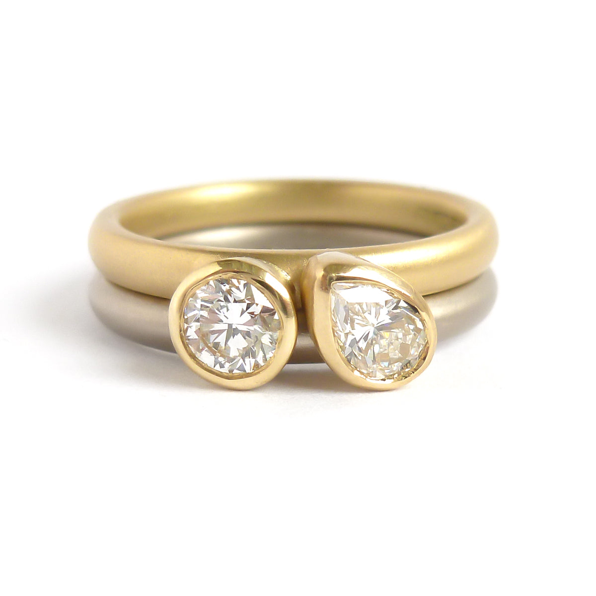 Contemporary 18ct gold and platinum engagement wedding ring, unique, bespoke and modern - handmade by Sue Lane.
