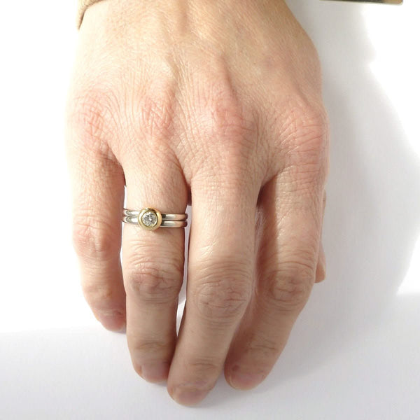 Contemporary jewellery engagement ring. Remodelling commissioning. Double band ring that's interlocking