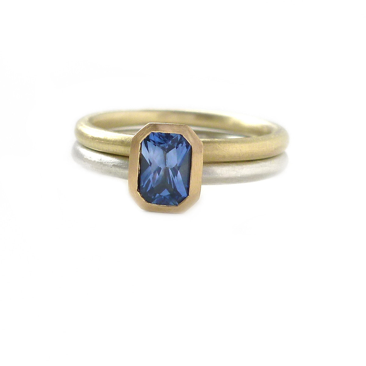 SOLD: 18k Gold and Sapphire Ring (OF13) - Sue Lane Contemporary Jewellery - 3