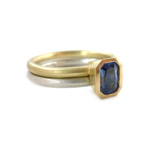 SOLD: 18k Gold and Sapphire Ring (OF13) - Sue Lane Contemporary Jewellery - 4