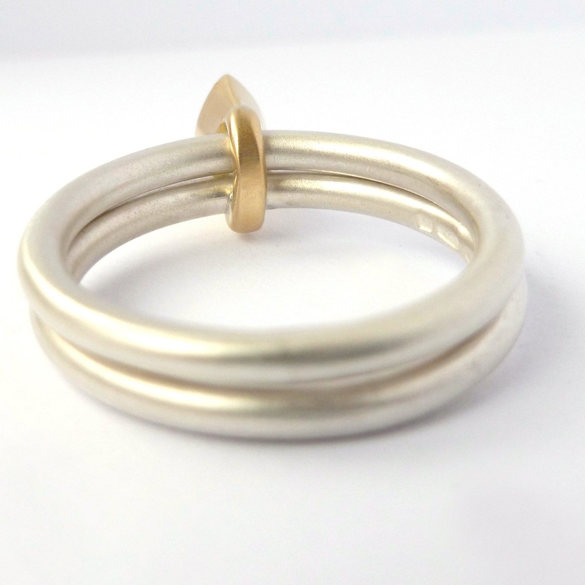 Silver, 18ct gold and peridot ring