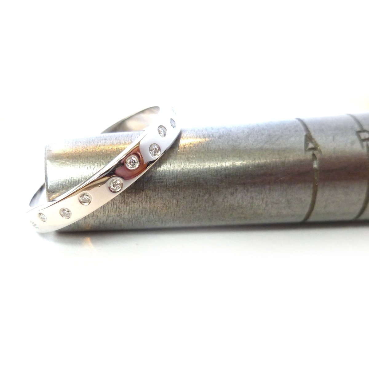 Contemporary platinum eternity ring, bespoke jewellery by Sue Lane