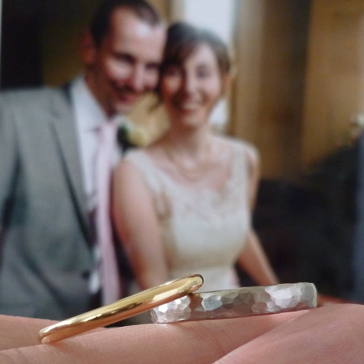 Simple 18ct gold ring