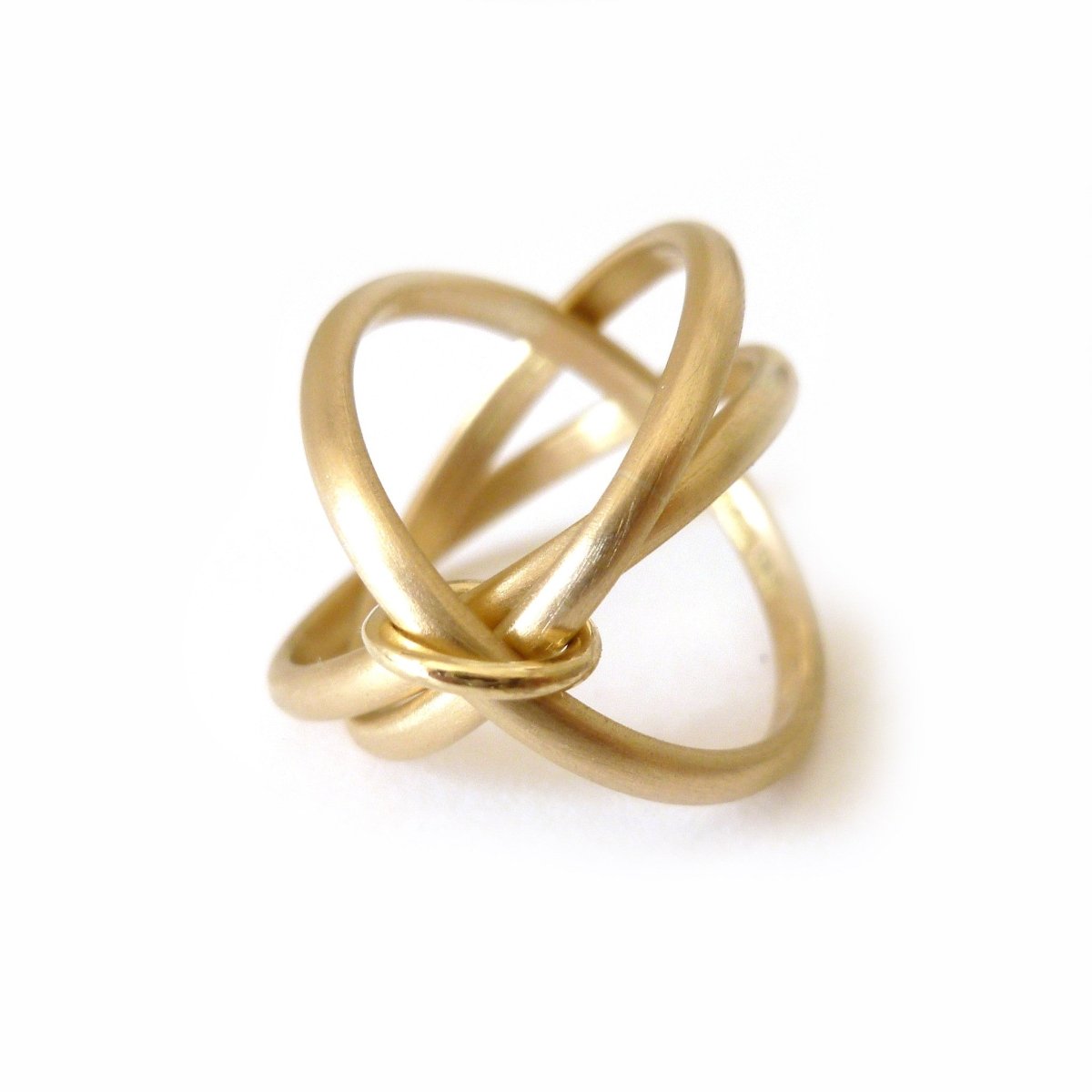 modern russian style wedding ring