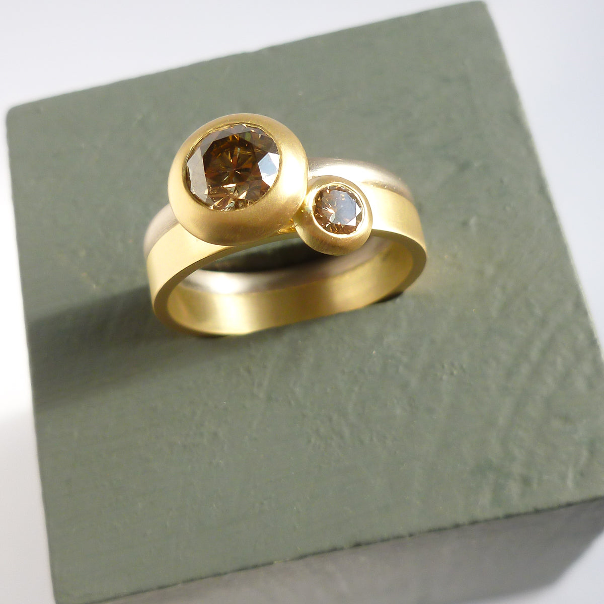 Stunning champagne diamond engagement 18ct yellow gold ring handmade bespoke and modern