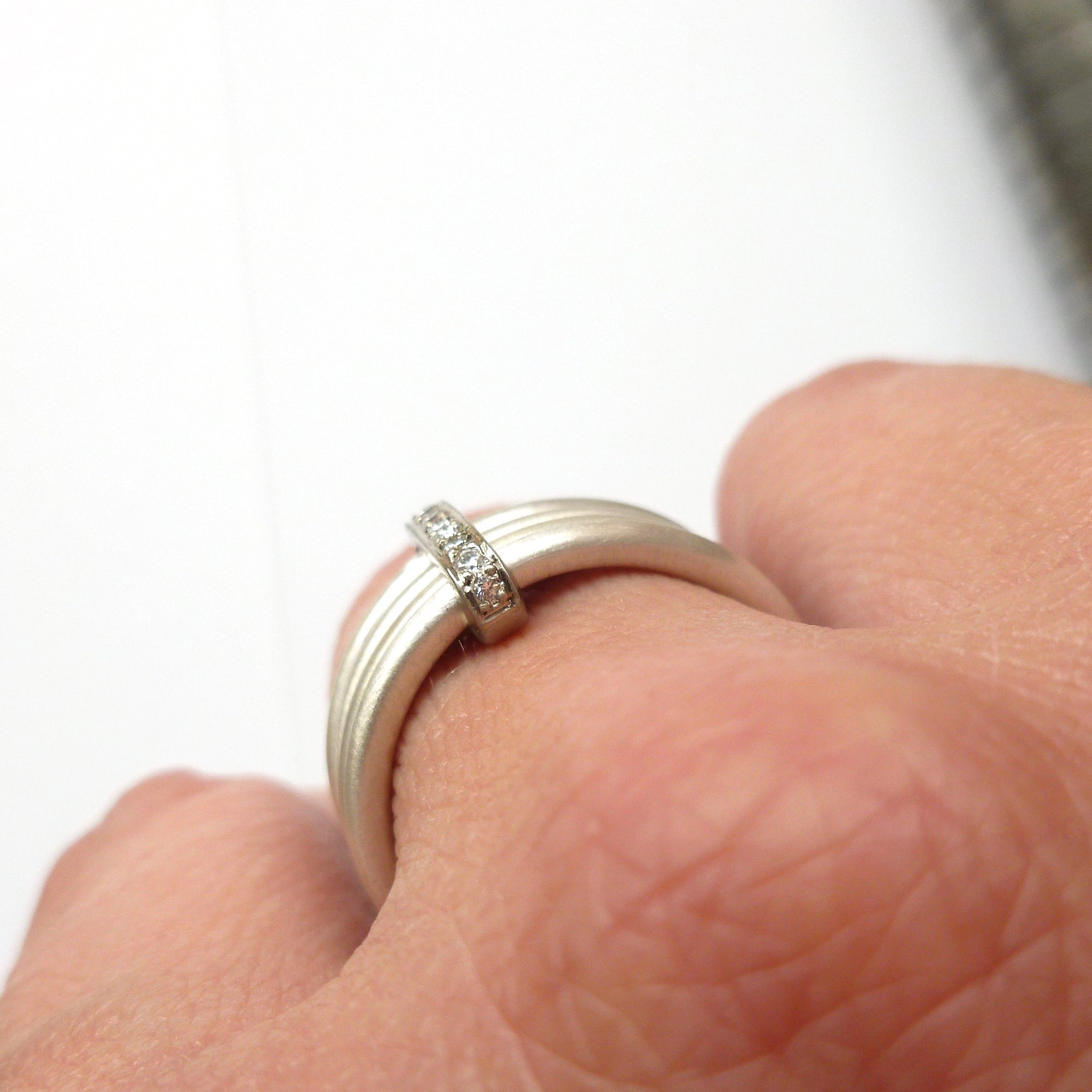 Sparkling white hotsell diamonds price