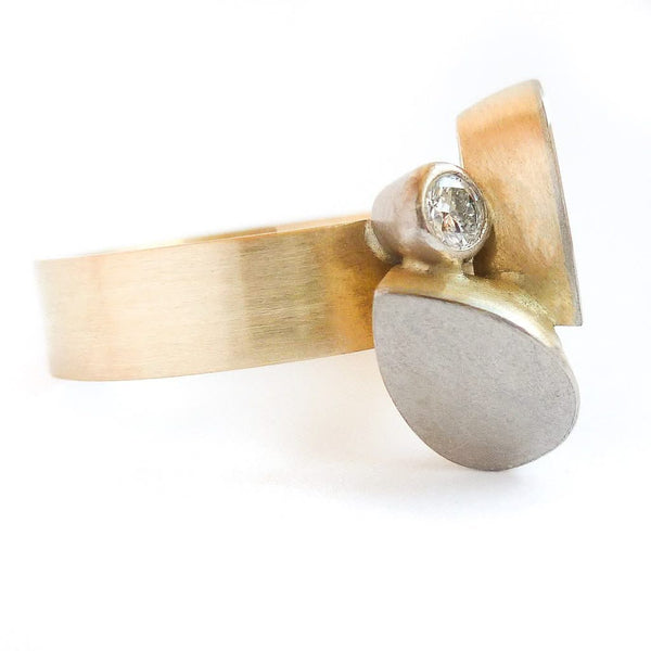 A stunning alternative 18ct gold diamond ring. Bespoke and Unique.