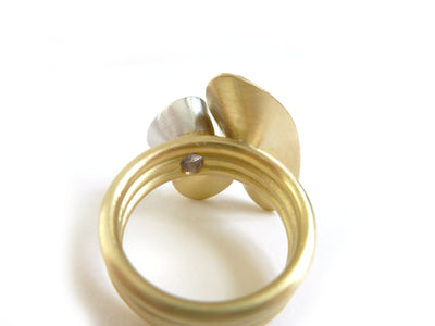 gold and platinum leaf shape ring 